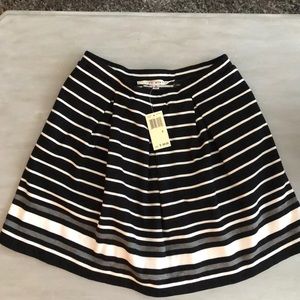 Brand new small Max Studio skirt